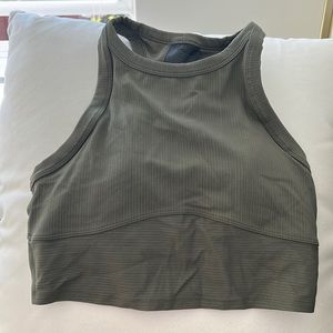 Lululemon Crop tank/bra